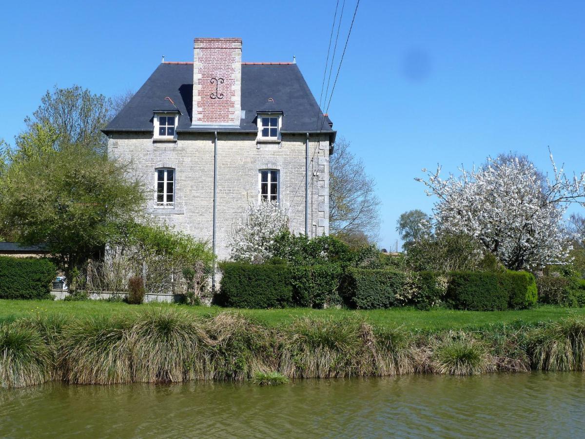 B&B L'Atelier Du Presbytere Saint-Maugan Eksteriør billede
