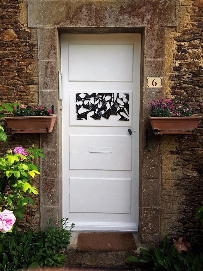 B&B L'Atelier Du Presbytere Saint-Maugan Eksteriør billede