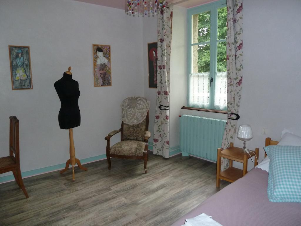 B&B L'Atelier Du Presbytere Saint-Maugan Værelse billede
