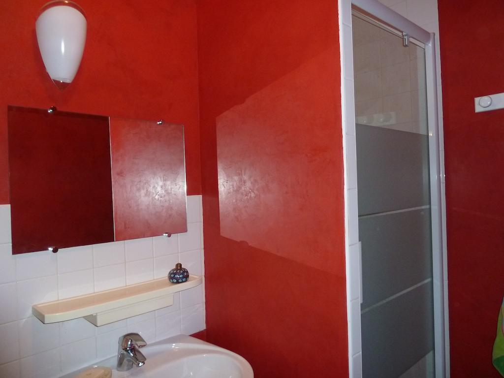 B&B L'Atelier Du Presbytere Saint-Maugan Værelse billede
