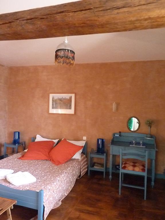 B&B L'Atelier Du Presbytere Saint-Maugan Værelse billede